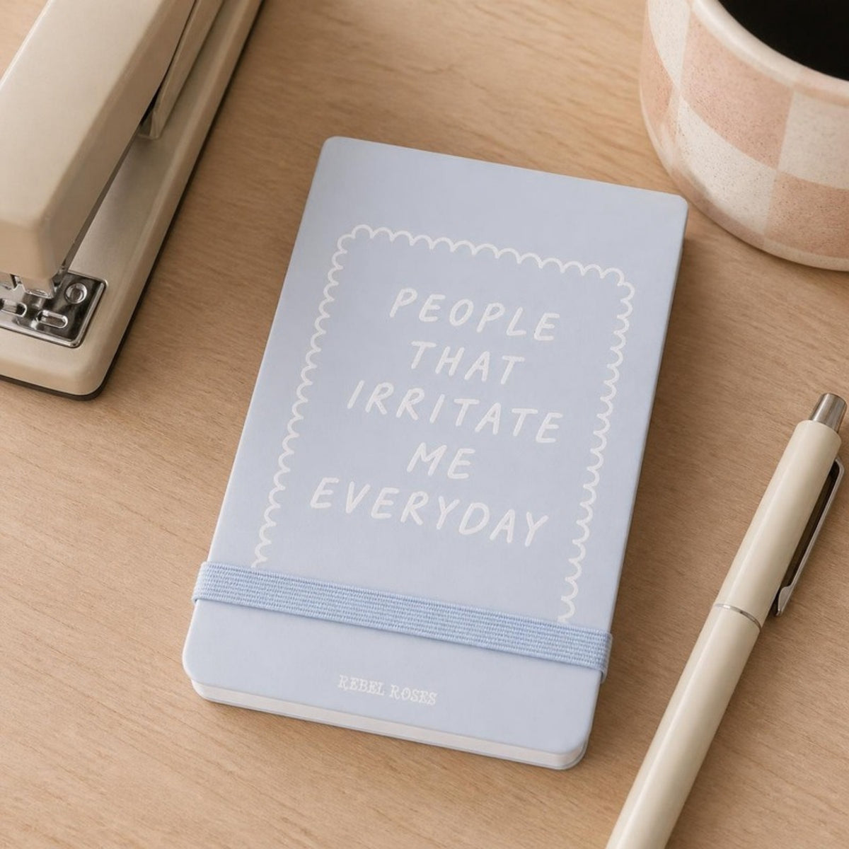 People that irritate me everyday notepad on an office desk